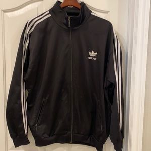 Adidas women’s large jacket with pockets